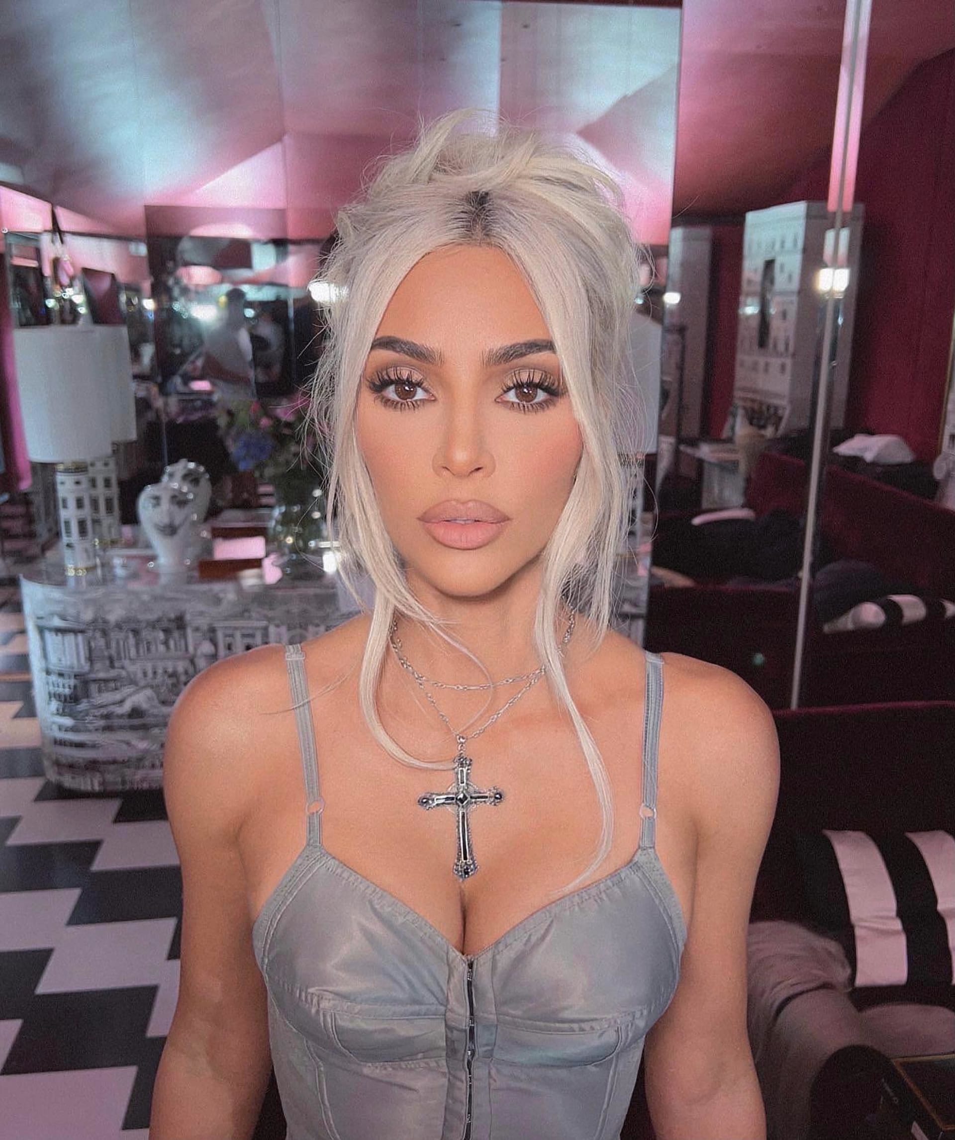 Kim Kardashian udělá pro mladistvý vzhled cokoli