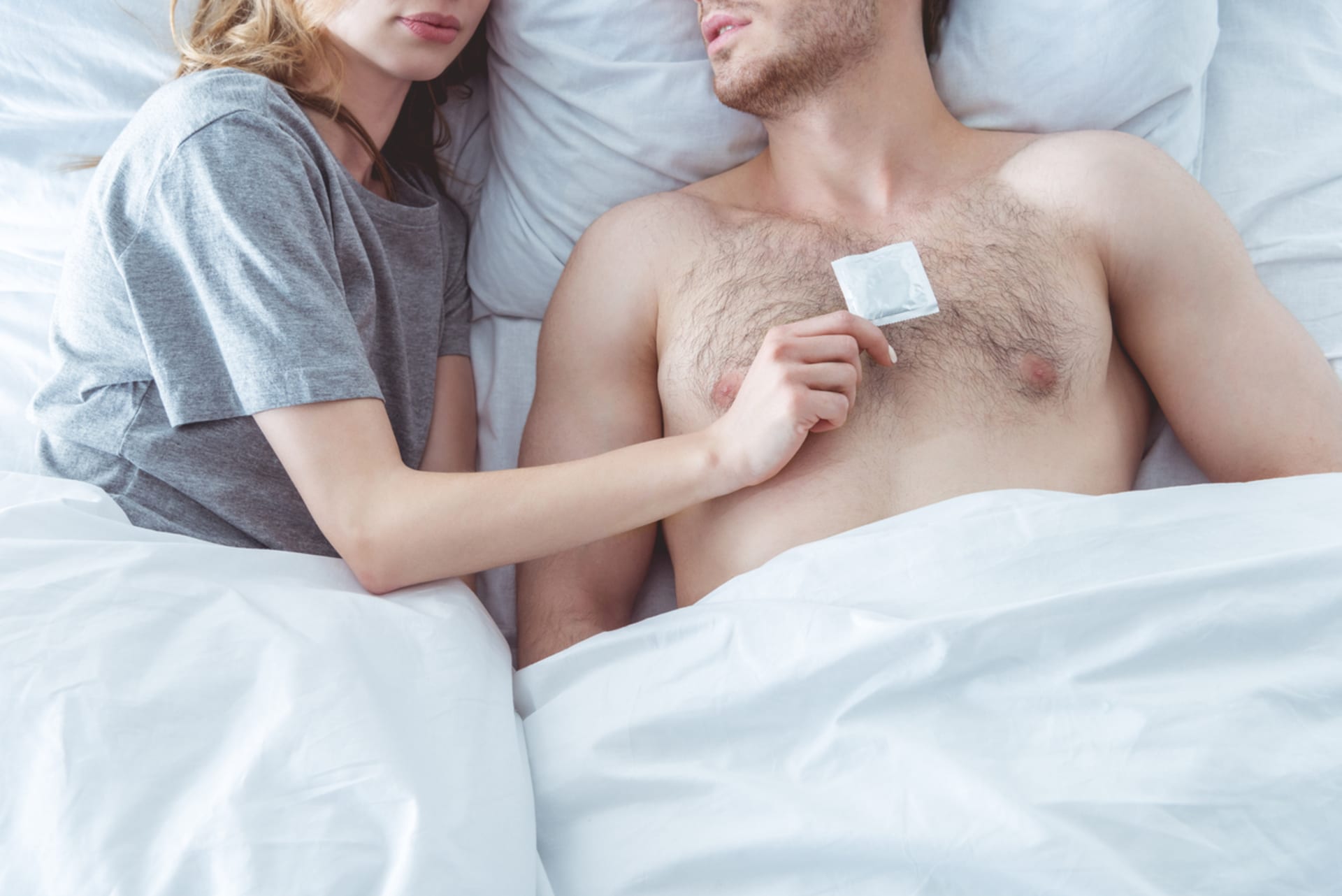 Sundávání kondomu bez souhlasu partnera bude nelegální