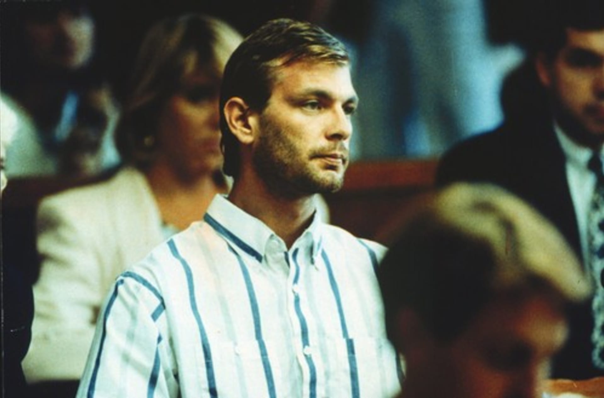 Jeffrey Dahmer v soudní síni roku 1991