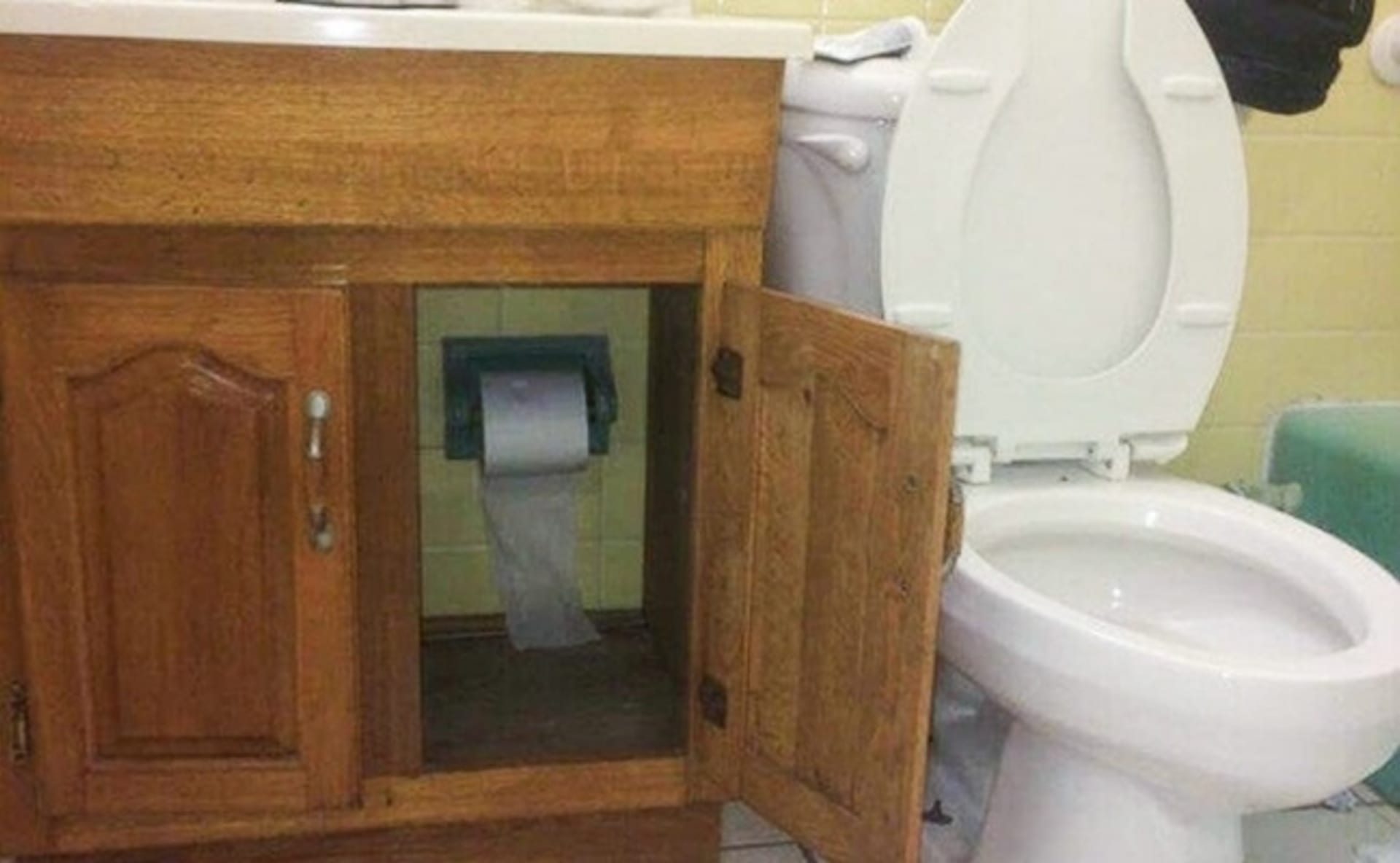 Asi nejbizarnější místo pro toaletní papír.