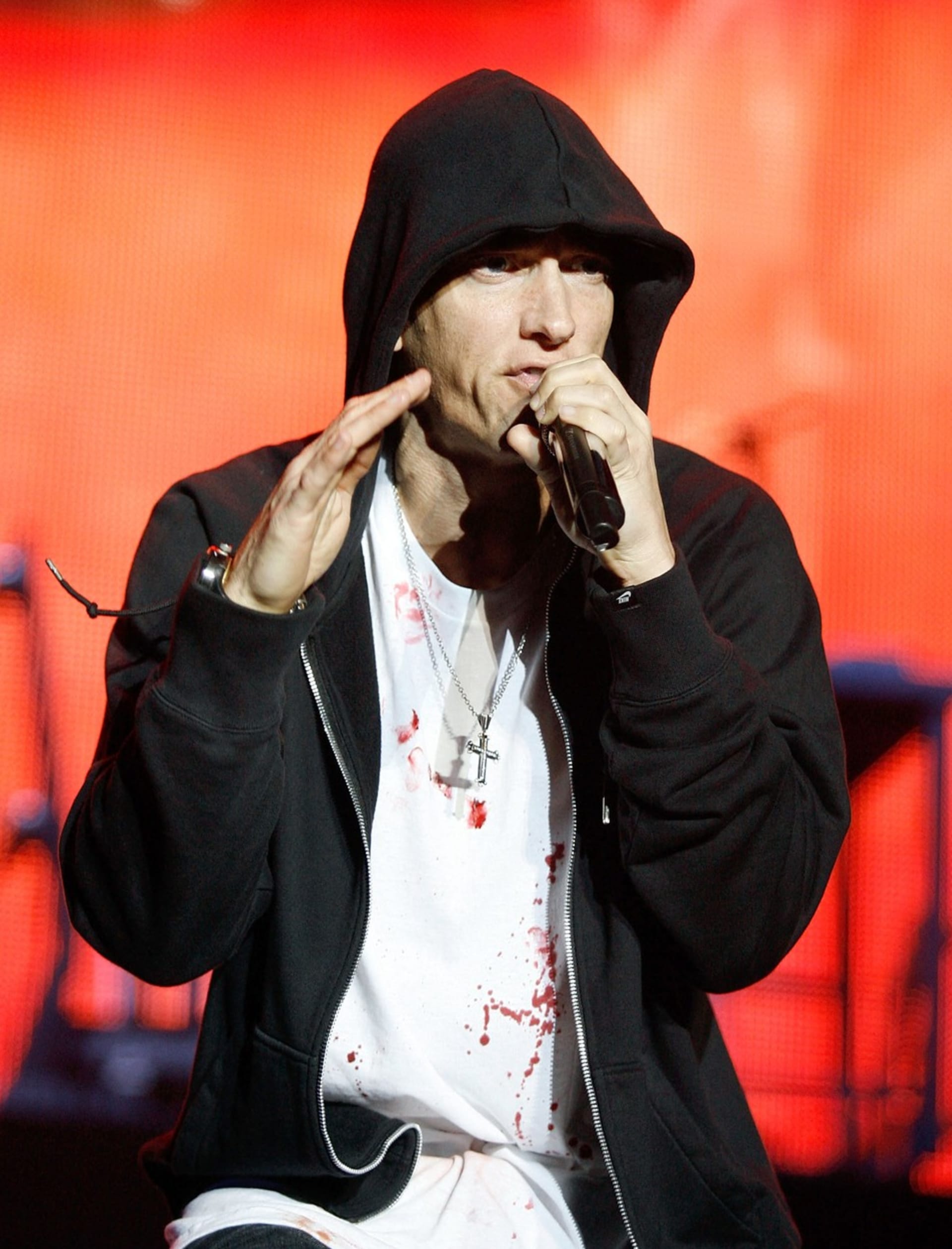 Eminem měl velmi těžké dětství, které mu matka neulehčila