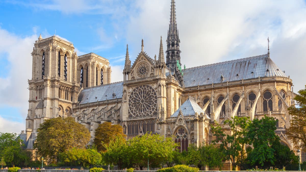 Anonymous vs. Notre-Dame 1