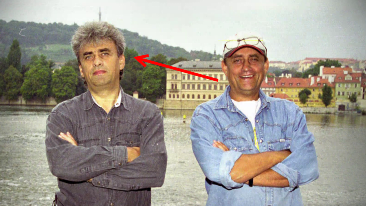 Video VIP zprávy: Je to už 11 let, nicméně o bratrovi se Richardovi Tesaříkovi (vpravo) zdá dodnes. Co mu ve snu Vladimír říká? Podívejte se!