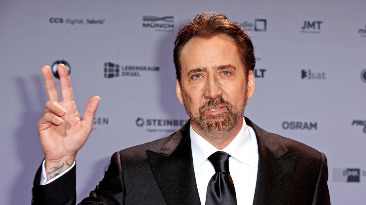 Nicolas Cage vypadá jako bezdomovec 9
