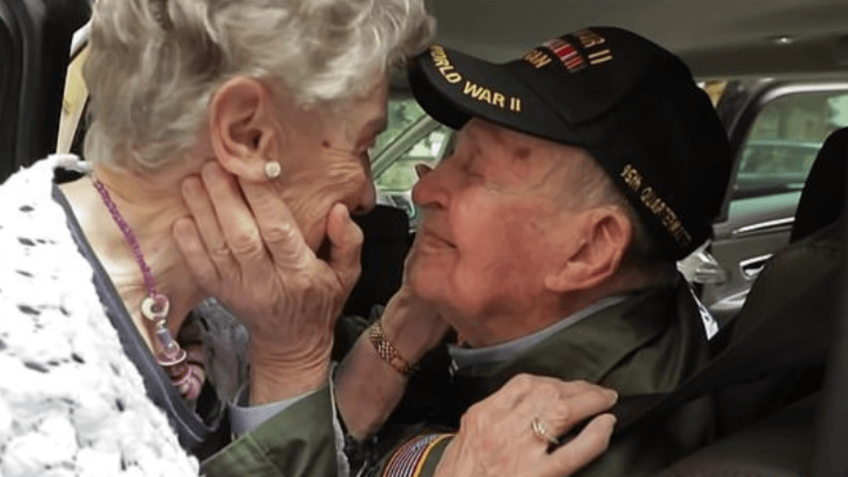 Veterán se po 75 letech potkal se svou láskou ze 2. světové války