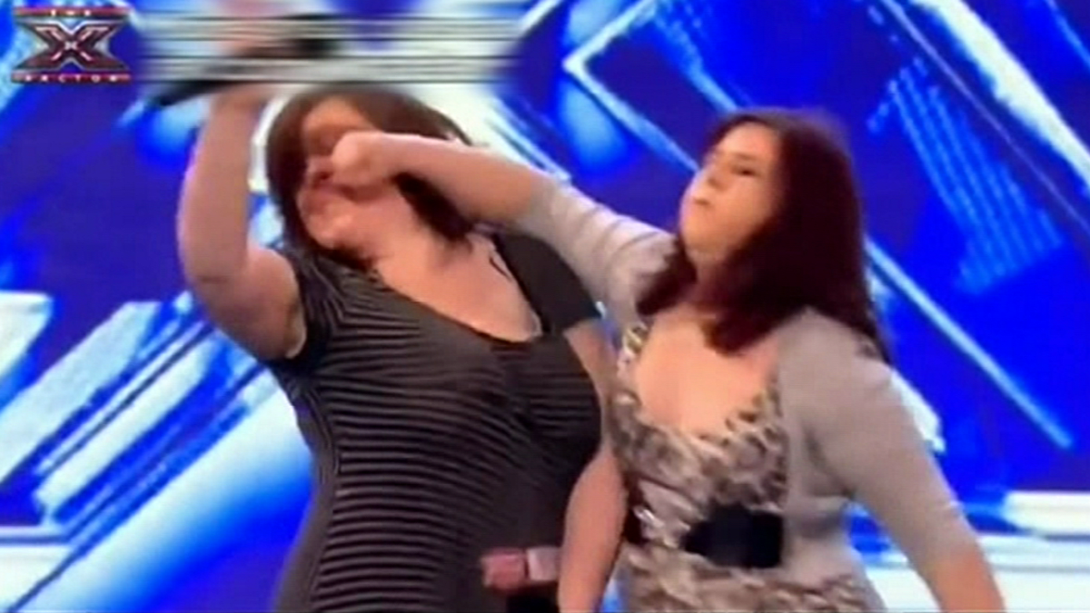 Video VIP zprávy: V X Factoru se může dít ledacos - podívejte se na ty největší úlety