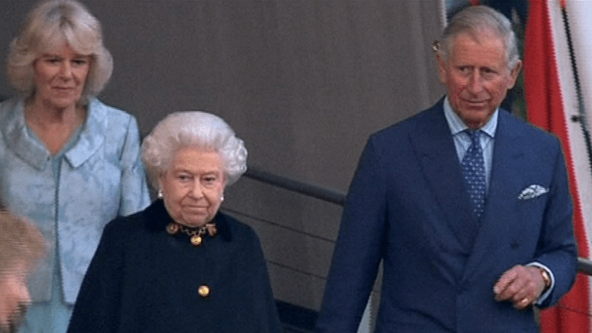 Video VIP zprávy: Princ Charles ještě nezačal kralovat a už jde do důchodu!