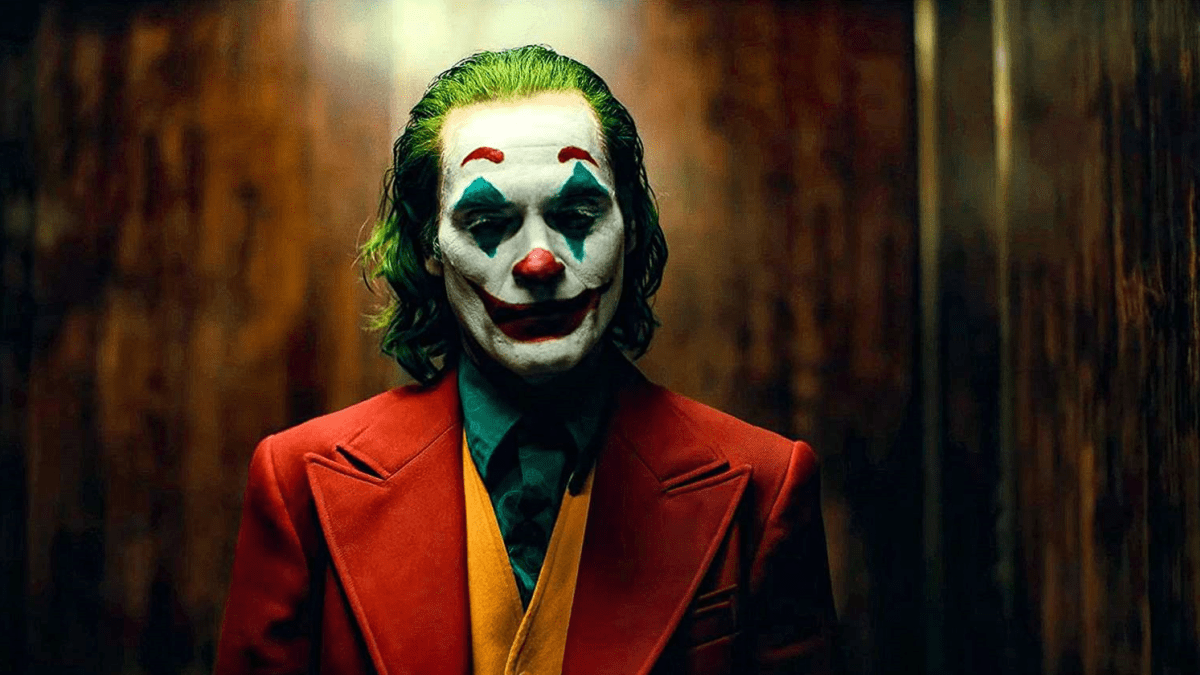 Útočník měl masku známého padoucha Jokera