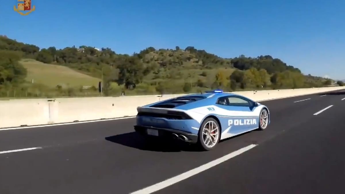 Italská policie převážela orgán v Lamborghini 1