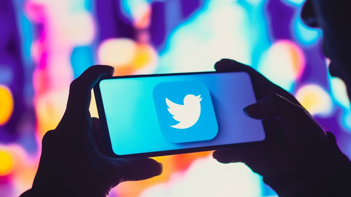Soud krutě potrestal ženu za používání Twitteru 1