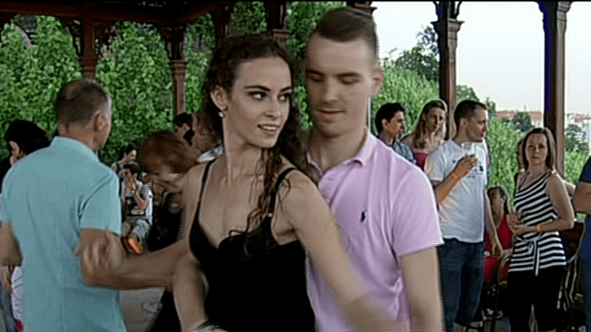 Video VIP zprávy: Miss Skoumalová odložila tanec i svého tanečního partnera