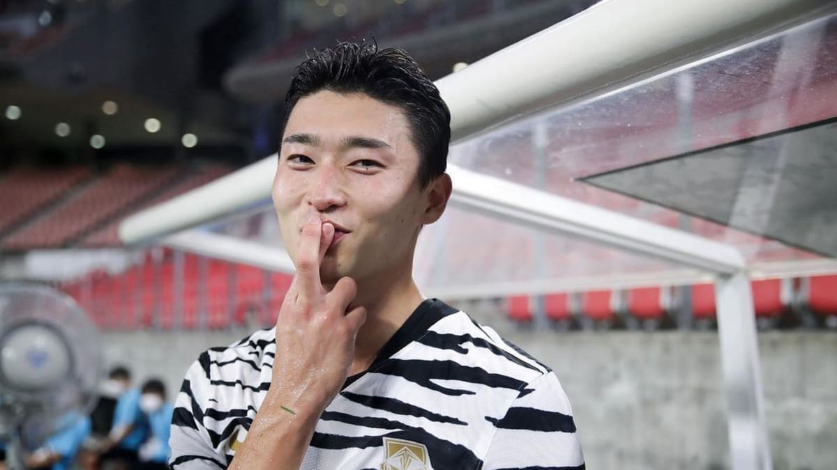 Nový fotbalový idol Cho Gue-sung 1