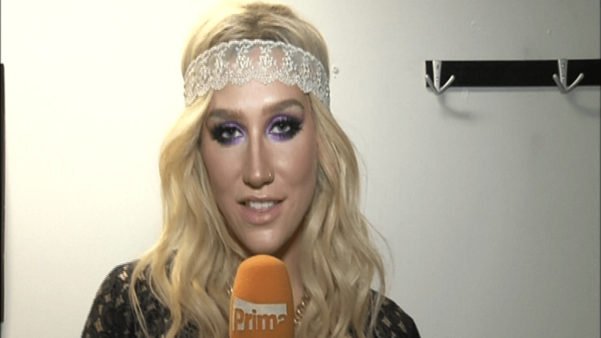 Video VIP zprávy: Kesha ráda šokuje