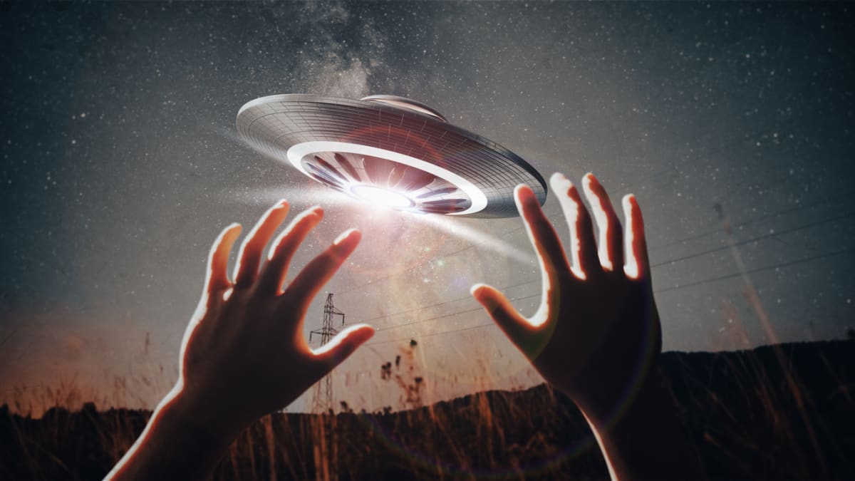 Záběry z TikToku ukazují převos UFO 1
