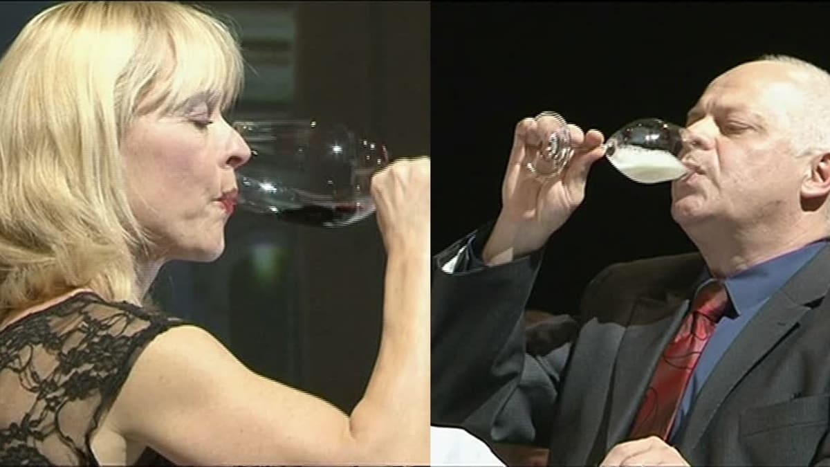 Video VIP zprávy: Dana Batulková s Bobem Kleplem mají víno sice rádi, ale vůbec mu nerozumí