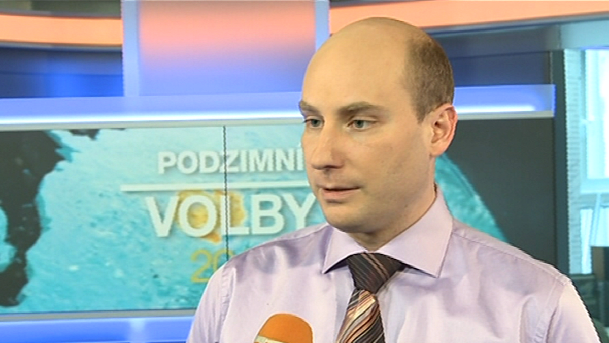 Video VIP zprávy: Moderátor Jan Punčochář musí po svém návratu na televizní obrazovky hubnout. Nevejde se do oblečení!