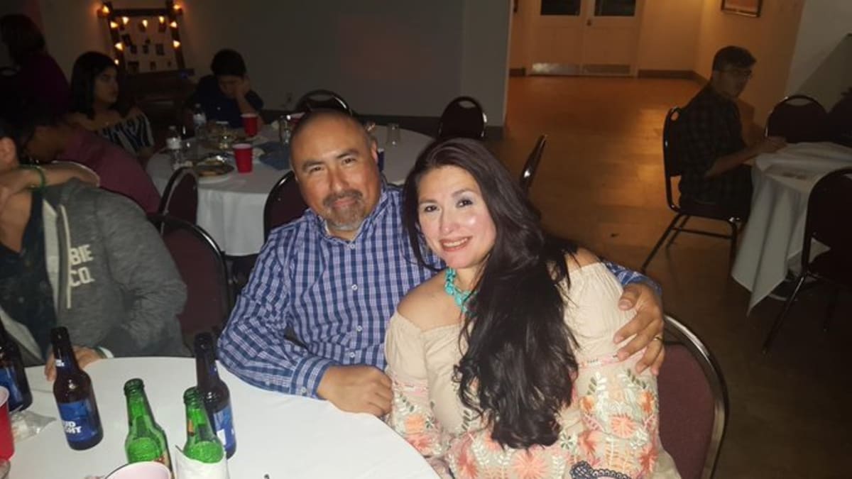 Manžel zastřelené učitelky z Texasu zemřel o dva dny později 1