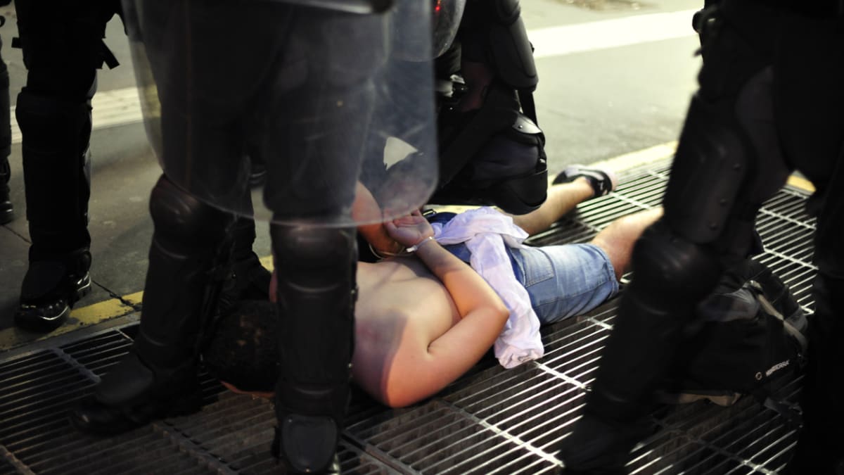 Policie ve Francii přerušila obří orgii 1