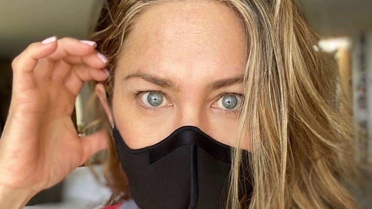 Jennifer Aniston varuje před nebezpečím nákazy 1