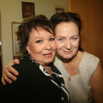 Jiřina Bohdalová s dcerou Simonou Stašovou.