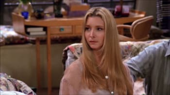 VIDEO: Tahle fandovská teorie z Přátel tvrdí, že je Phoebe ve skutečnosti mimozemšťan! Nevěříte? Tady je důkaz!