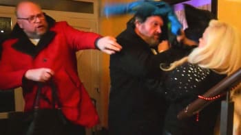 VIDEO: Brutální rvačka ve Štikách! Josef Kokta drsně napadl tchyni Moniku! Proč to proboha udělal?