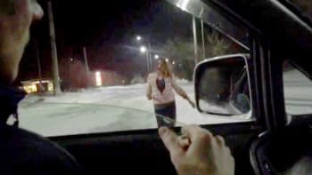 VIDEO: Ubodala jsem svého partnera! Zkrvavená žena se na ulici přiznává k děsivému činu!