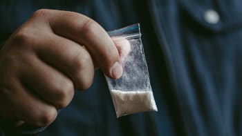Bohatí feťáci platí dvojnásobek za tzv. bio kokain. Experti ale tvrdí, že nic takového neexistuje