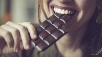 ODHALENO: Hořká čokoláda snižuje riziko tohoto vážného onemocnění. Proč se do ní můžete bez výčitek zakousnout?
