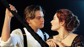 Tvůrci odhalili skutečný důvod, proč Leonardo DiCaprio musel na konci Titanicu umřít! Jak to bylo s dveřmi?