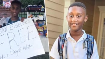 GALERIE: Šestiletý chlapec za naspořené peníze koupil jídlo obětem hurikánu. Z jeho dobrosrdečnosti by si měl vzít příklad každý