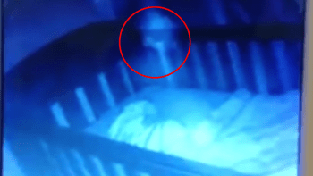 VIDEO: Děsivé! Maminka natočila duchy v postýlce svého dítěte!