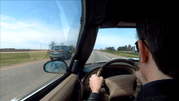 VIDEO: Jak vypadá autonehoda? Omdlel za volantem a pak už za něho řídil osud
