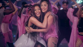 VIDEO: Sexy zpěvačky Lady Gaga a Ariana Grande mají nový klip. Překoná rappera Tekashiho 6ix9ine?