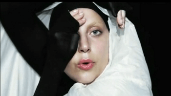 Lady Gaga je žena tisíce převleků