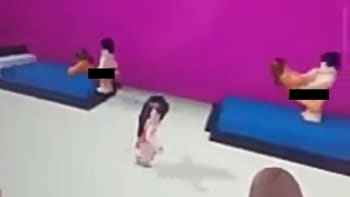 VIDEO: 6letou holčičku zlákali do sexuální místnosti plné orgií! Hrála přitom tuhle populární dětskou hru