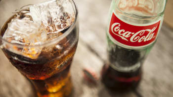 ODHALENO: Pití Pepsi nebo Coca-Coly zvětšuje varlata, tvrdí nová studie. Proč je to dobře?