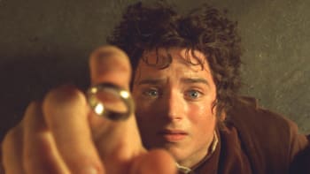 35 tisíc lidí podepsalo petici za to, aby v novém Pánovi prstenů nebyla nahota! Proč by jim vadily sexy elfky?