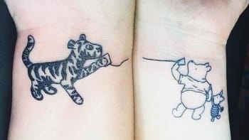 GALERIE: 17 společných tetování matek s dcerami, které ukazují jejich blízký vztah. Tyhle kérky vás dojmou