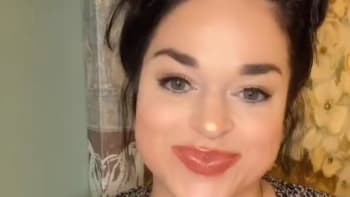 VIDEO: Žena s největšími ústy světa je hvězdou TikToku! Co tam se svou pusou dělá?