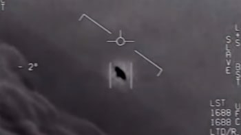 VIDEO: Americká vláda potvrdila první UFO! Nové záběry vás konečně přesvědčí o existenci mimozemšťanů!
