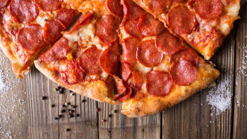 KONEČNĚ! Pizza je zdravější než většina cereálií, potvrdili vědci. Proč byste neměli jíst nic jiného?