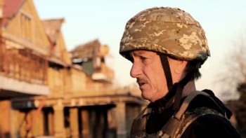 GALERIE: Slavný herec Sean Penn je v první linii na Ukrajině! Točí zde dokument o ruské invazi