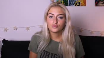 VIDEO: Datlova blondýna připravila na youtubera nejhloupější prank! Uhodnete, co na něj vymyslela?
