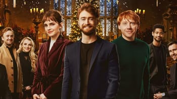 Spisovatelka J. K. Rowling vysvětlila, proč nebyla na srazu Harryho Pottera. Vážně nebyla pozvaná?