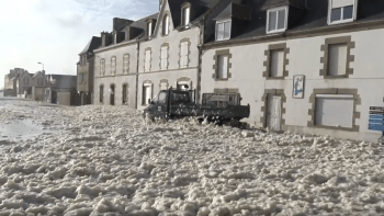 VIDEO: Neskutečné hrátky přírody! Neuvěříte, jaká zkáza postihla francouzské město