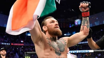 FOTO: Slavný zápasník UFC Conor McGregor si vyholil hlavu! Co vzkázal fanouškům?