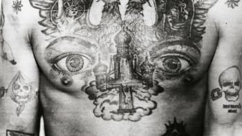 Tetování z ruských věznic. Co všechno si nechali lidi zvěčnit?