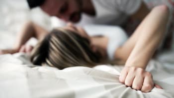 ODHALENO: Tyhle sexuální polohy jsou teď v posteli nejvíc trendy! Děláte je všechny?