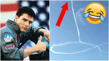 FOTO: Pilot nakreslil na obloze sprostý obrázek! Lidé se smáli, on kvůli tomu přišel o práci